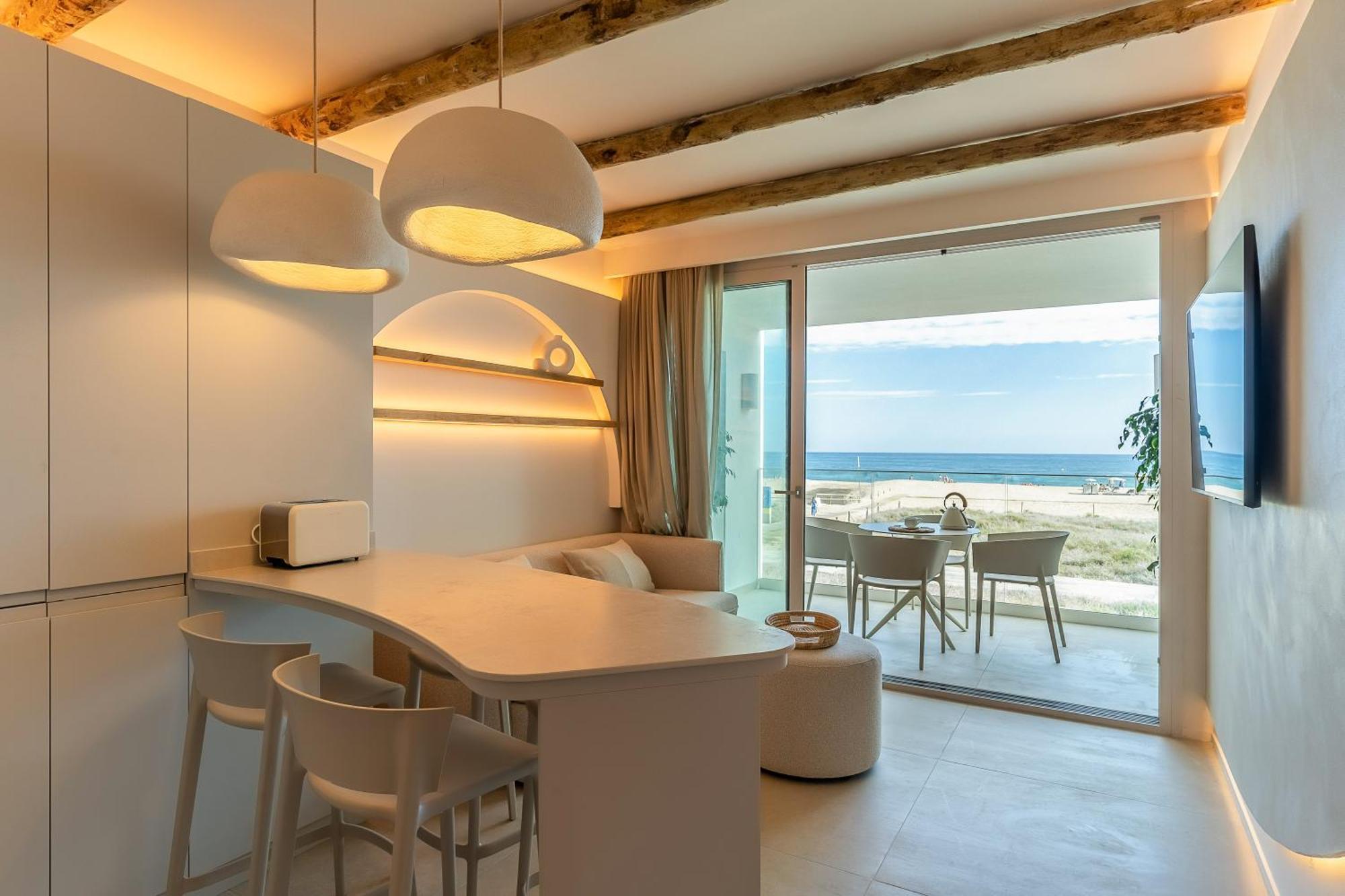 Apartamentos Azul Castelldefels Zewnętrze zdjęcie