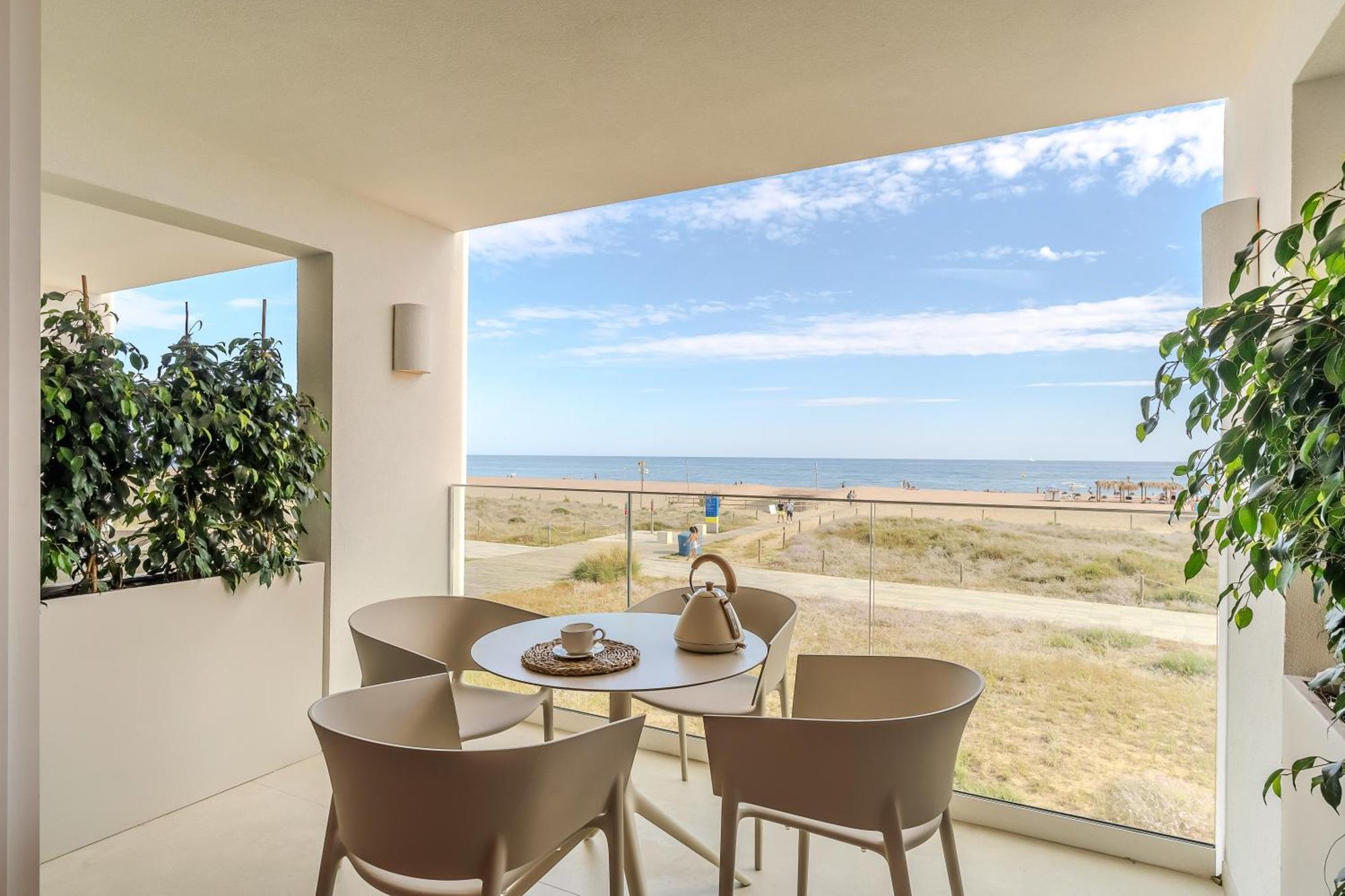 Apartamentos Azul Castelldefels Zewnętrze zdjęcie
